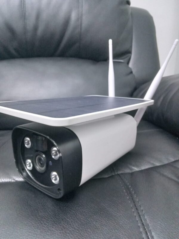 CAMARA DE SEGURIDA CON PANEL SOLAR LOW POWER