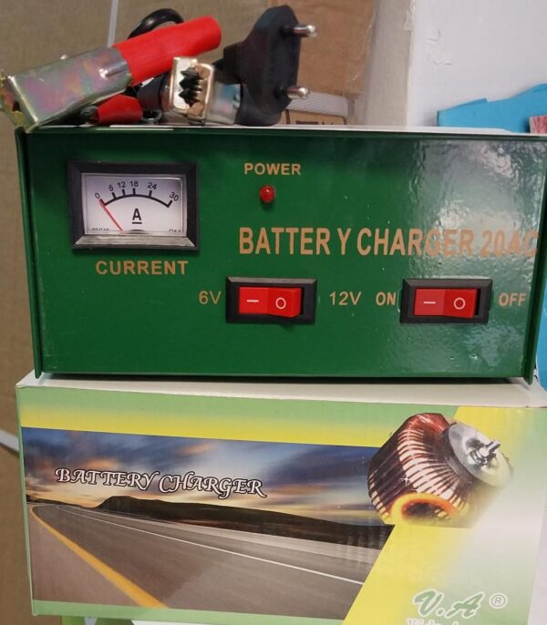 CARGADOR DE BATERIA DE 6V A 12V
