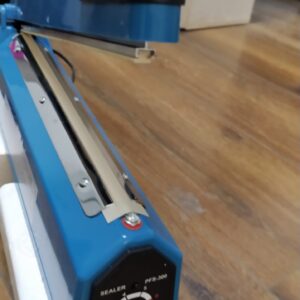 MAQUINA SELLADORA DE 30 CM