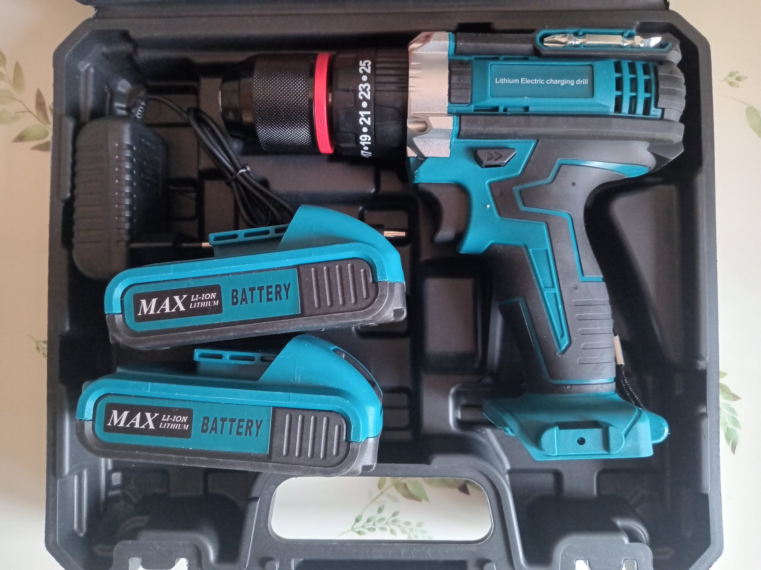 TALADRO MANDRIL METALICO INALAMBRICO