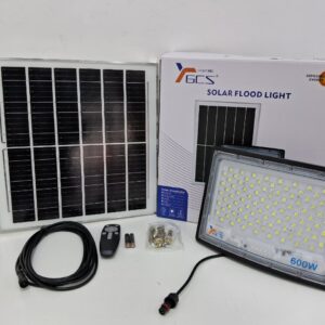 FOCO SOLAR CON PANEL CUADRADO 600W